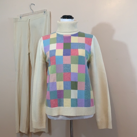 Jones New York Vintage Lambswool Turtleneck Sweater - Picture 3 of 8